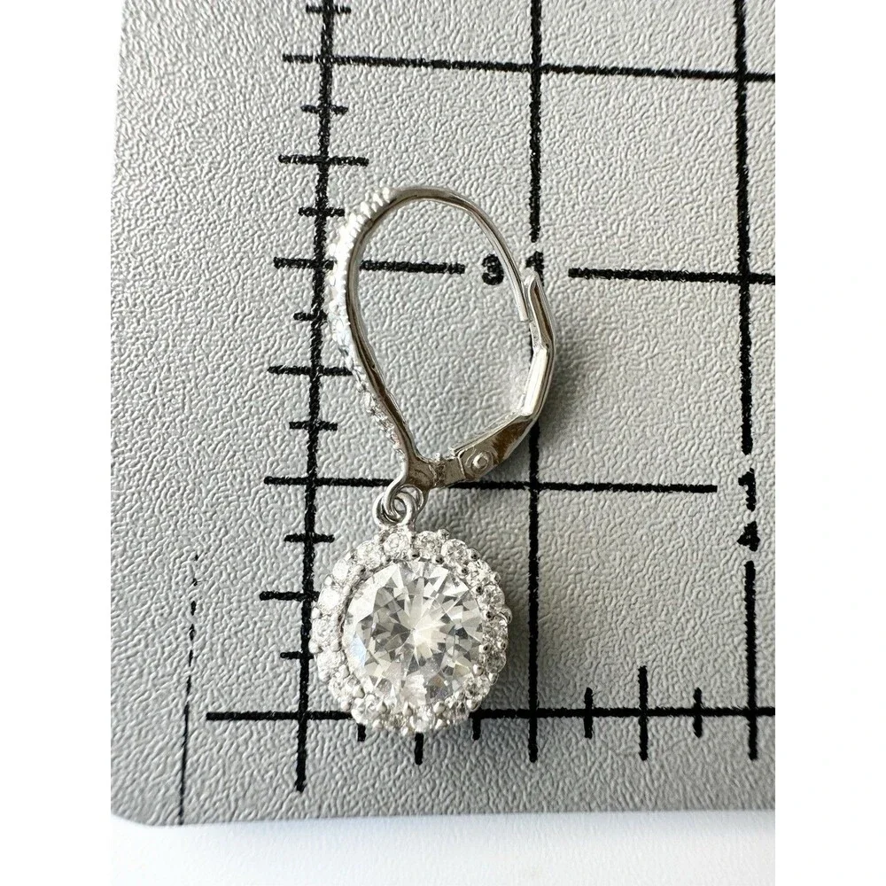 Unbranded sterling silver